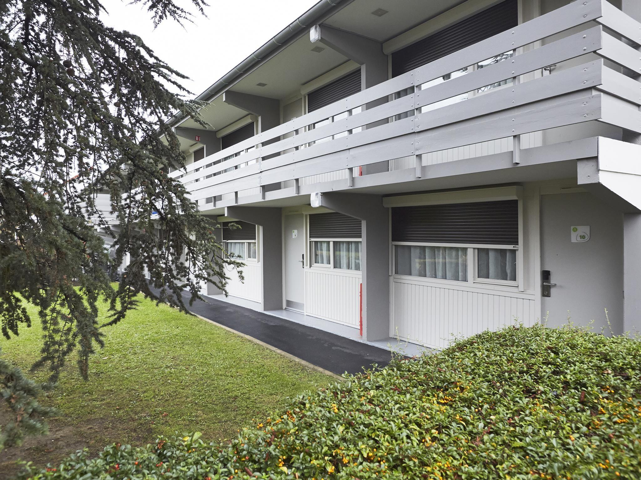 Campanile Montesson - Le Vesinet Hotel Exterior foto